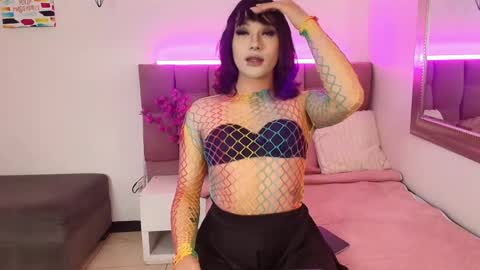 Liiaa Sweett  online show from 05-13-26, 12:24