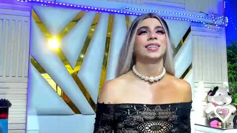 liiacollins online show from 10-28-25, 09:39