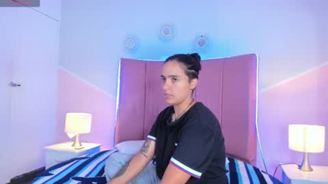 liiam_smith_ online show from 09-26-25, 02:32