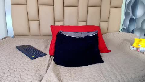 Miia online show from 02-05-26, 07:40