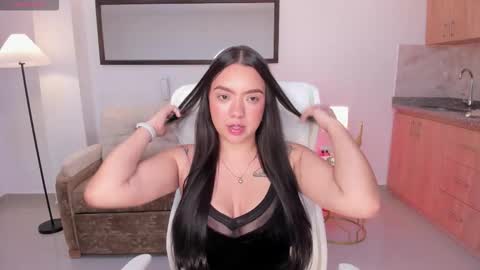 liilylux online show from 10-05-25, 04:11