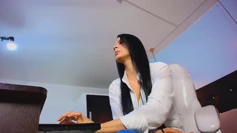    online show from 02-05-25, 12:27