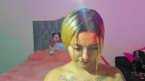 Snapshot of liisakiss chatting on 12-29-24, 12:45 LiisaKiss online show from 12-29-24, 12:45