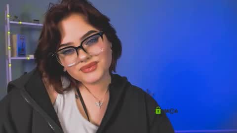 lika_pop online show from 12-18-25, 08:04