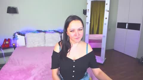 Snapshot of likaa_likaa chatting on 12-08-24, 03:56 Lika online show from 12-08-24, 03:56