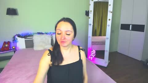 Snapshot of likaa_likaa chatting on 12-13-24, 07:25 Lika online show from 12-13-24, 07:25