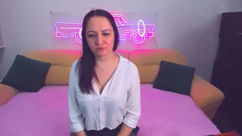 Snapshot of likaa_likaa chatting on 12-19-24, 08:23 Lika online show from 12-19-24, 08:23