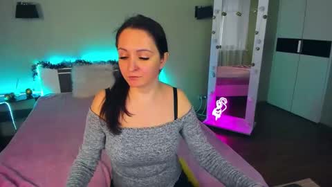 Snapshot of likaa_likaa chatting on 01-06-25, 10:46 Lika online show from 01-06-25, 10:46