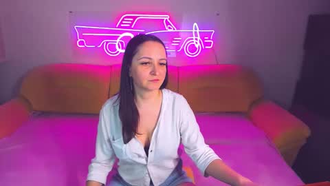 Snapshot of likaa_likaa chatting on 01-13-25, 02:32 Lika online show from 01-13-25, 02:32