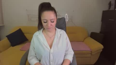 Snapshot of likaa_likaa chatting on 10-03-25, 04:04 Lika online show from 10-03-25, 04:04