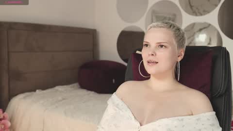 likaaberry online show from 09-21-25, 04:19