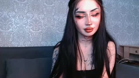 Alisa tattogirl online show from 11-06-25, 11:59