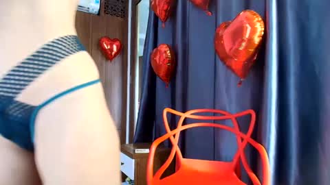 Snapshot of like_firebird chatting on 02-23-25, 04:50 Mia Onlyfans link - online show from 02-23-25, 04:50