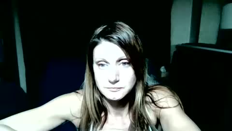 Snapshot of likerightnow chatting on 09-15-25, 05:29 likerightnow online show from 09-15-25, 05:29