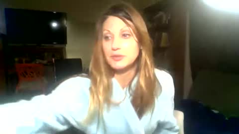 Snapshot of likerightnow chatting on 12-15-25, 09:30 likerightnow online show from 12-15-25, 09:30