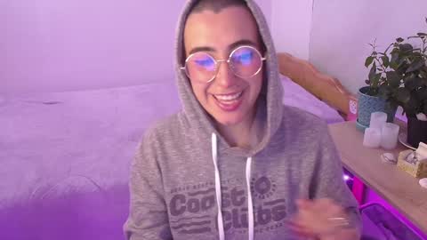im MIA  -- MY OF is catsito3 online show from 01-07-25, 01:59