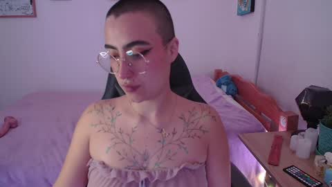 im MIA  -- MY OF is catsito3 online show from 02-08-25, 06:12