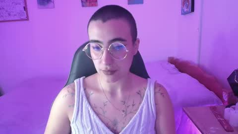 im MIA  -- MY OF is catsito3 online show from 02-13-25, 05:05