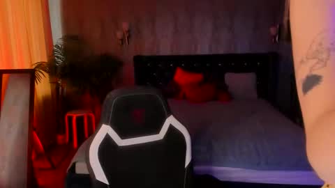 Erica online show from 03-09-26, 01:15