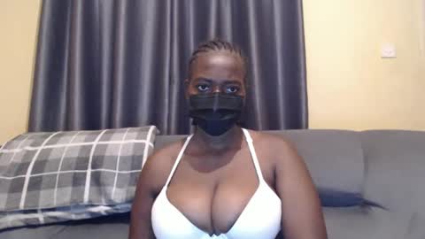 Lilcutiee online show from 03-05-25, 09:16
