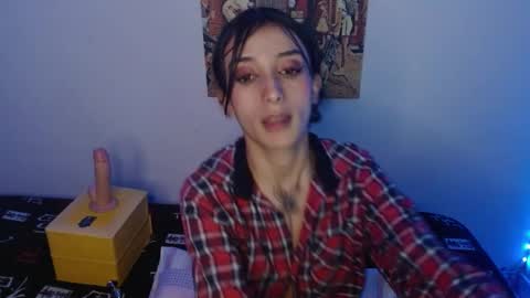 Lisaa online show from 02-25-25, 06:14