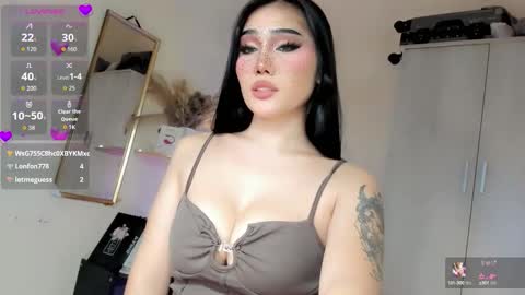 Snapshot of lil_m1ss_silly chatting on 10-09-25, 10:35 Miss Lily online show from 10-09-25, 10:35