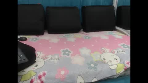 Snapshot of lil_rose2006 chatting on 10-15-25, 12:27 lil_rose2006 online show from 10-15-25, 12:27