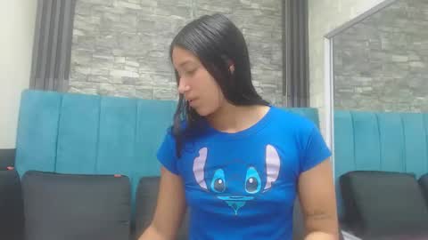 Snapshot of lil_rose2006 chatting on 11-03-25, 09:43 lil_rose2006 online show from 11-03-25, 09:43