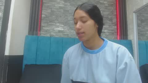 Snapshot of lil_rose2006 chatting on 11-04-25, 12:48 lil_rose2006 online show from 11-04-25, 12:48