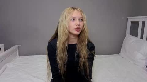 Emma online show from 11-11-25, 09:42