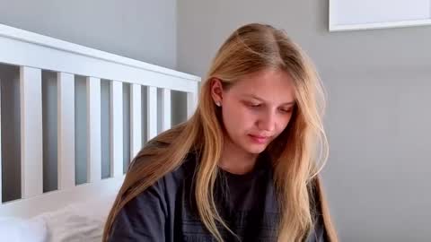 Emma online show from 04-29-26, 08:40