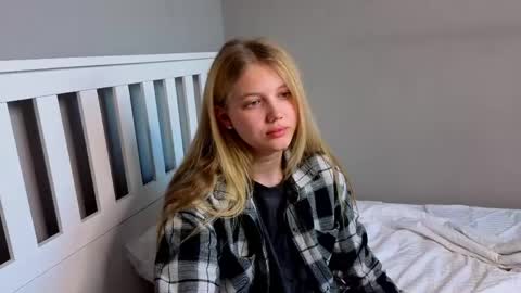 Emma online show from 05-01-26, 12:26