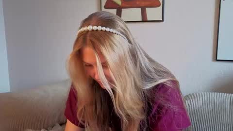 Emma online show from 05-06-26, 07:02