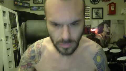 Snapshot of lil_tea_break_6996 chatting on 02-15-25, 05:30 t online show from 02-15-25, 05:30