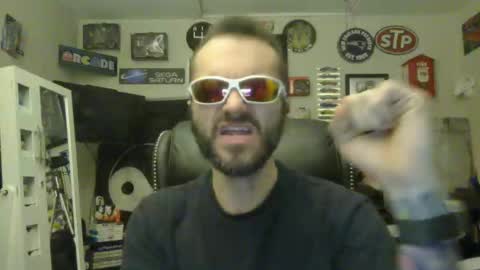 Snapshot of lil_tea_break_6996 chatting on 02-21-25, 02:39 t online show from 02-21-25, 02:39