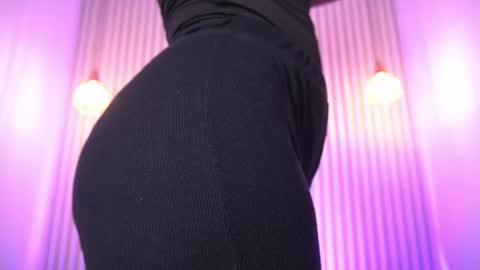 L I L A   online show from 03-26-26, 04:07