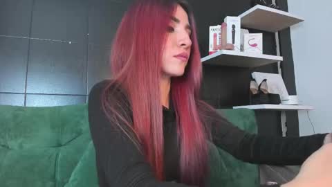 Lila online show from 09-27-25, 05:23