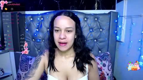 Snapshot of lila_gummy_ chatting on 12-05-24, 10:44 online show from 12-05-24, 10:44