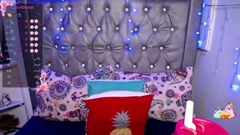 Snapshot of lila_gummy_ chatting on 12-06-24, 09:35 online show from 12-06-24, 09:35