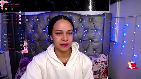 Snapshot of lila_gummy_ chatting on 01-18-25, 01:29 online show from 01-18-25, 01:29
