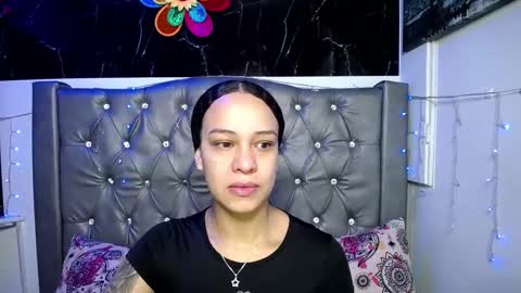 Snapshot of lila_gummy_ chatting on 02-15-25, 11:17 online show from 02-15-25, 11:17