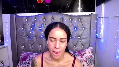 Snapshot of lila_gummy_ chatting on 02-19-25, 05:38 online show from 02-19-25, 05:38