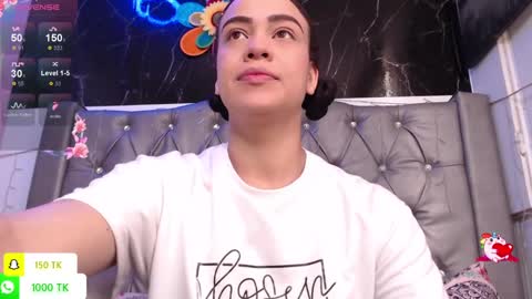 Snapshot of lila_gummy_ chatting on 09-09-25, 01:10 online show from 09-09-25, 01:10