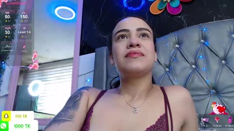 Snapshot of lila_gummy_ chatting on 09-22-25, 01:02 online show from 09-22-25, 01:02