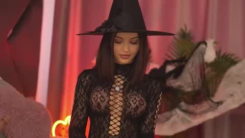 Lila The Hottie online show from 10-24-25, 05:26