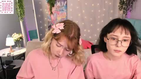 Lili online show from 06-21-26, 10:51