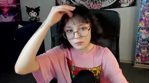 Lili online show from 06-22-26, 03:19