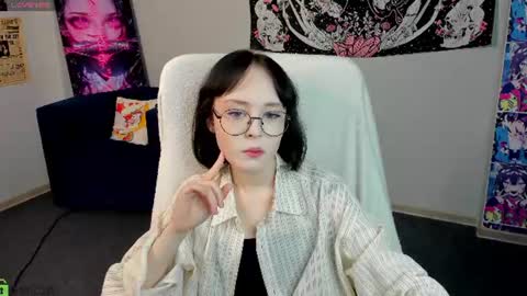Lili online show from 06-25-26, 11:37