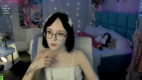 Lili online show from 06-26-26, 11:03