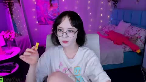 Lili online show from 07-26-26, 11:06